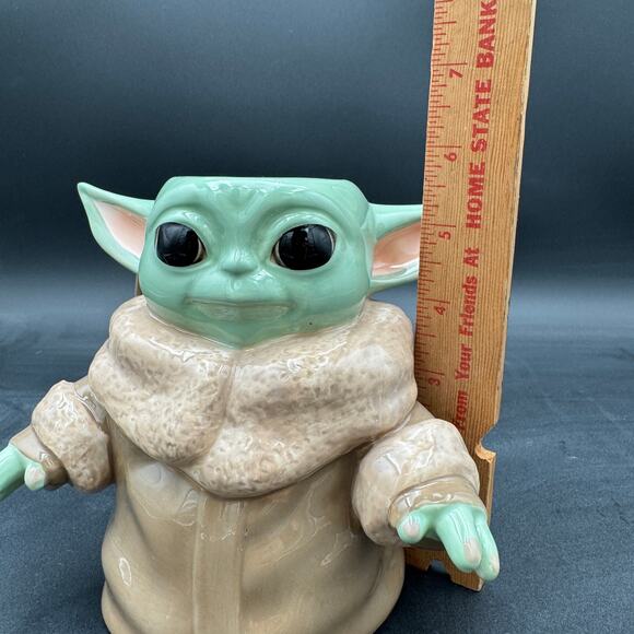 Star Wars Yoda Mug - Picture 7 of 8